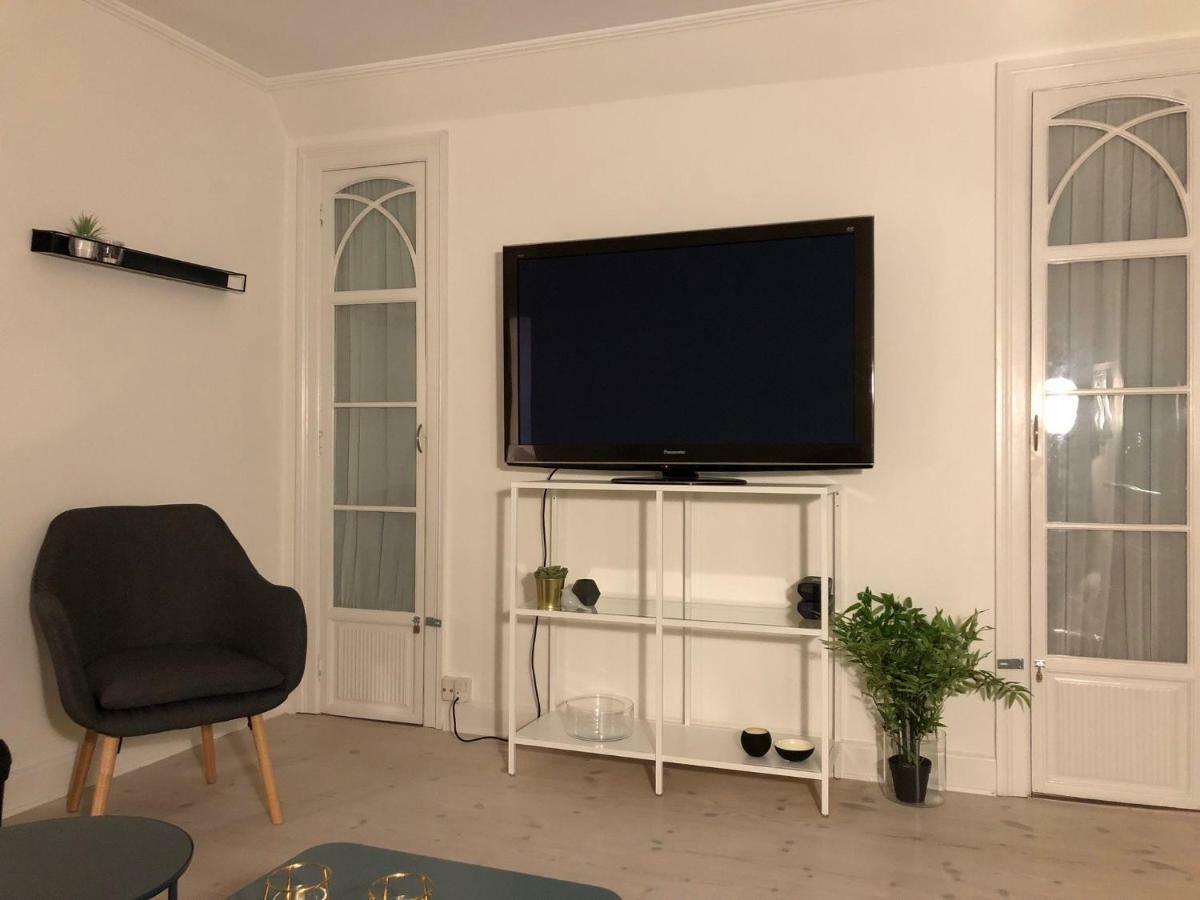 Nice 1St Floor Apartment Hvidovre Bagian luar foto